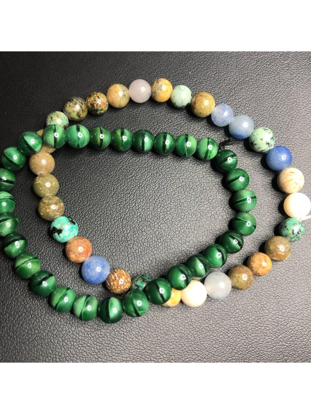 4356 Lot of 2 mixed stone beaded stretch bracelets Green multi